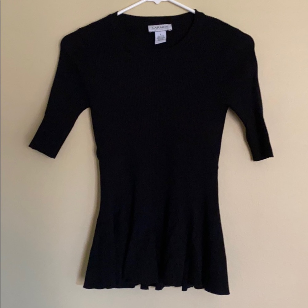 Black ribbed sweater with ruffled bottom